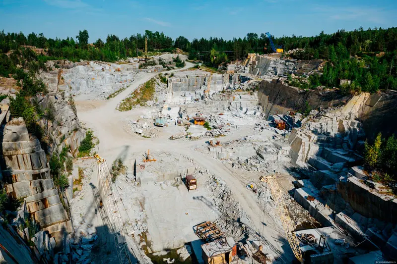 На месторождении «Железный кряж» начали строить ЗИФ